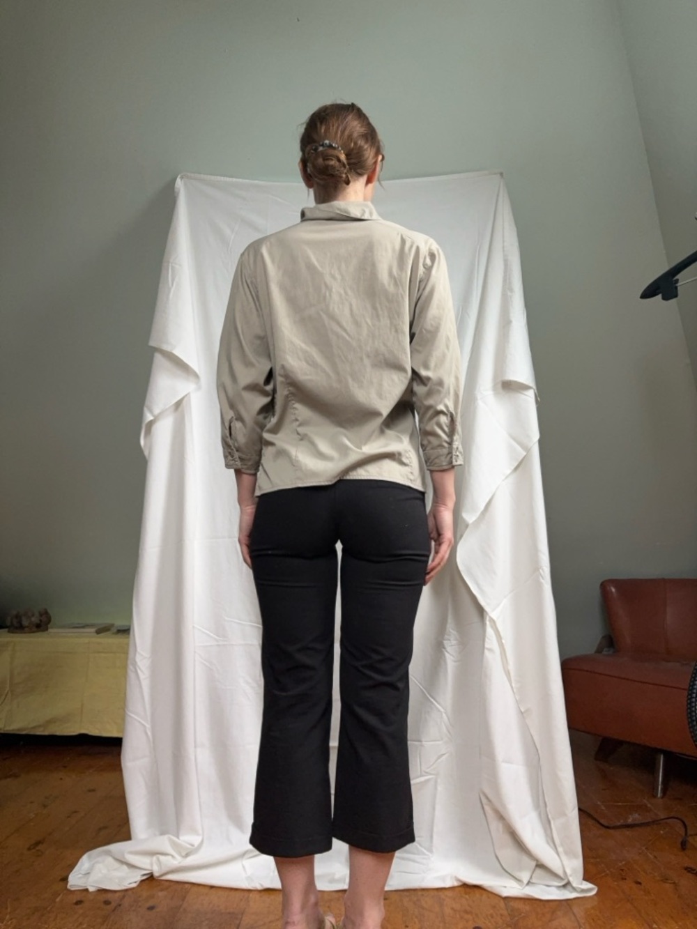 Light Beige Cropped Zip-Front Shirt - Picture 2 of 2
